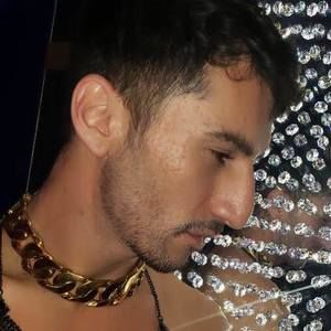 Meet your Posher, Raul